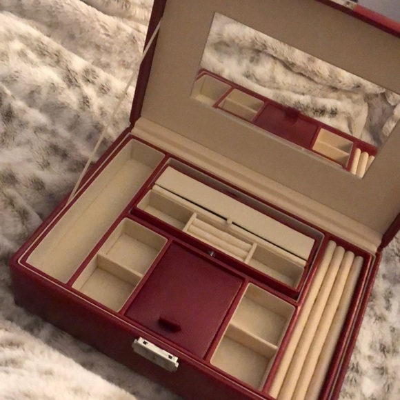 Red Jewelry Box​